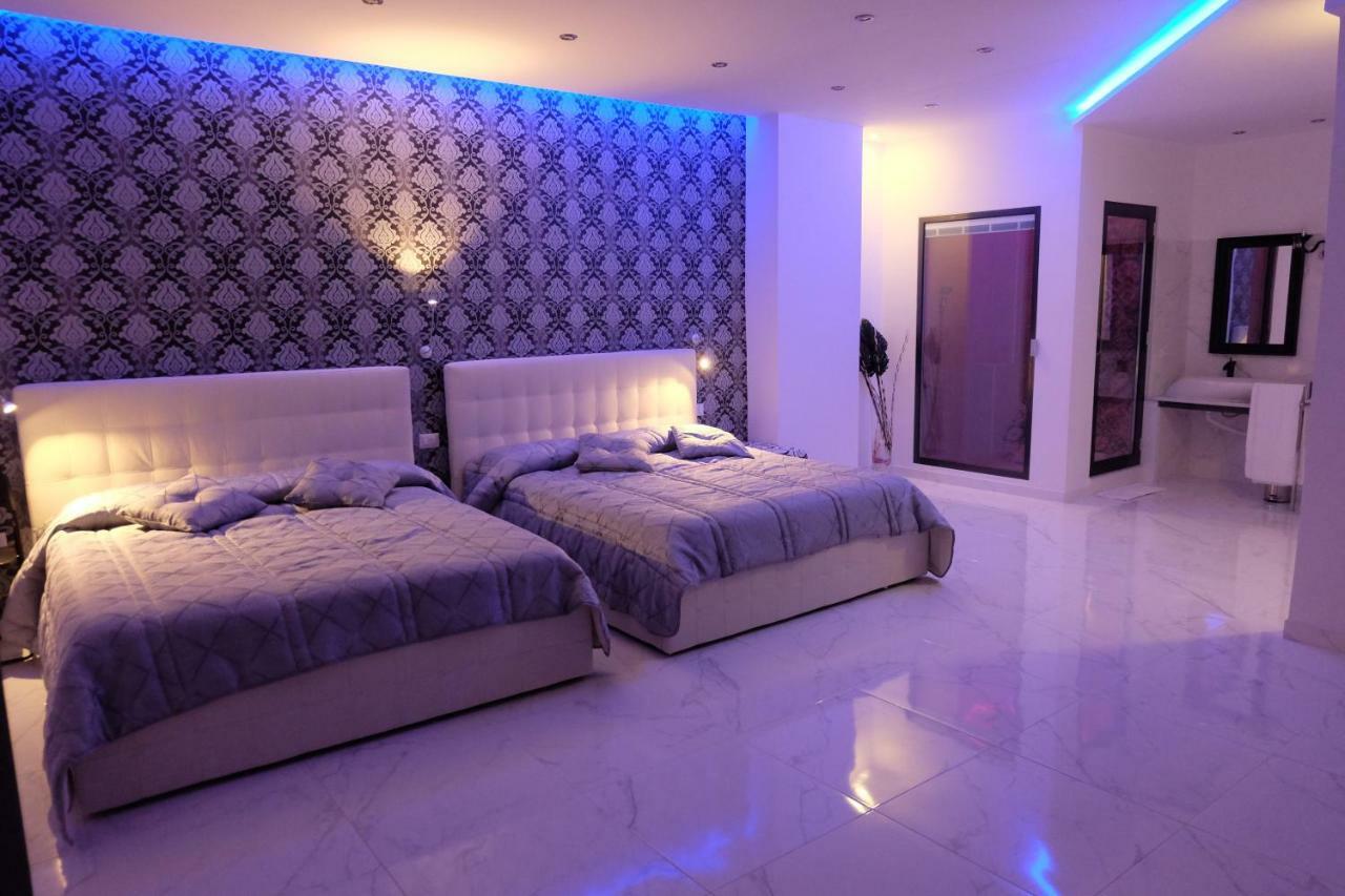 White Room Idromassaggio Su Richiesta Naples Extérieur photo