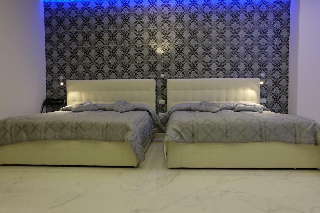 White Room Idromassaggio Su Richiesta Naples Extérieur photo